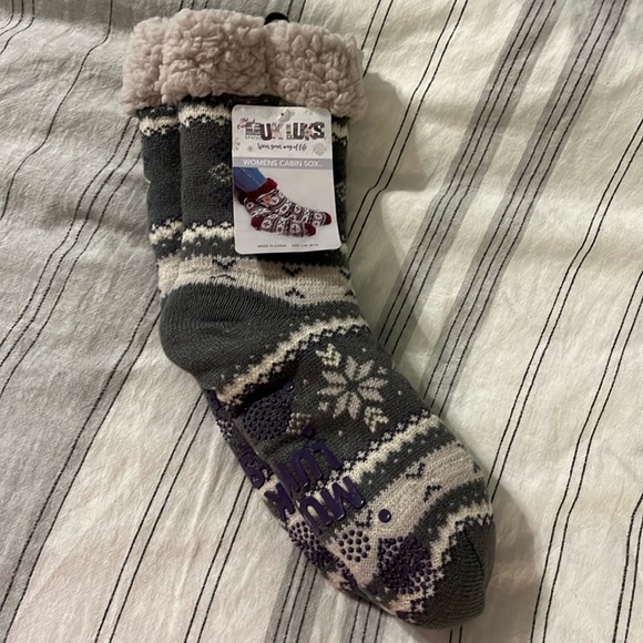 Muk Luks Cabin Sox - Picture 1 of 2